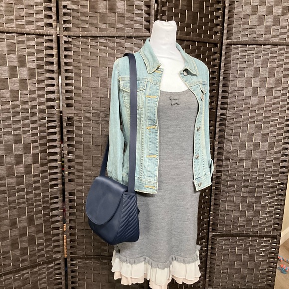 Yves Saint Laurent Vintage Nylon Quilted Crossbody/Shoulder Bag in Navy Blue - Picture 15 of 15